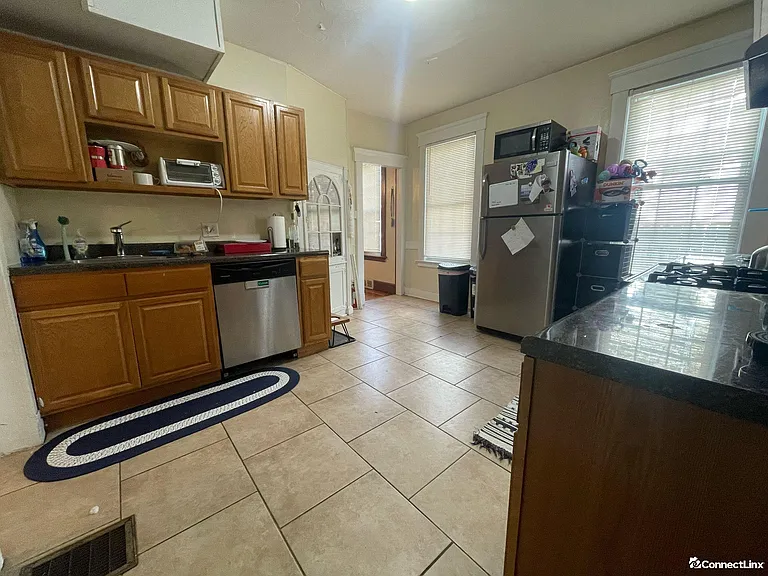 357 Ellsworth Ave — Photo 6