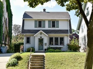 1821 N 58th St, Milwaukee, WI 53208