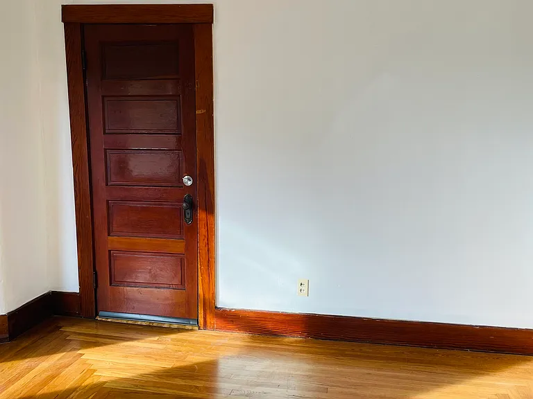 51 Elm St #2 — Photo 1