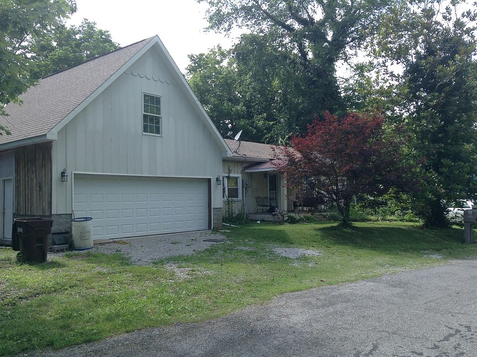 2nd image of 225 Old Clifton Road