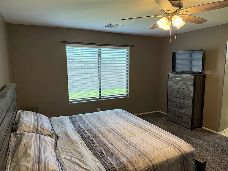 5943 S 248th Dr — Photo 16