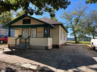 406 Montrose St, Salina, KS 67401