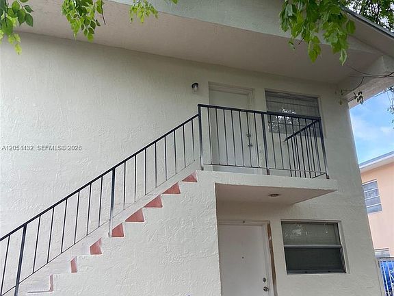 2nd image of 642 E 2nd Ave #B