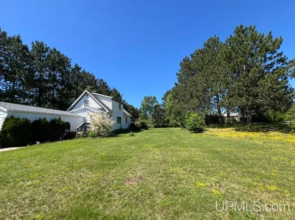 E9660 Prospect St, Wetmore, MI 49862