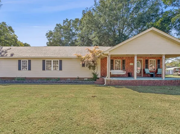 213 N Bay Dr, Bay, AR 72411