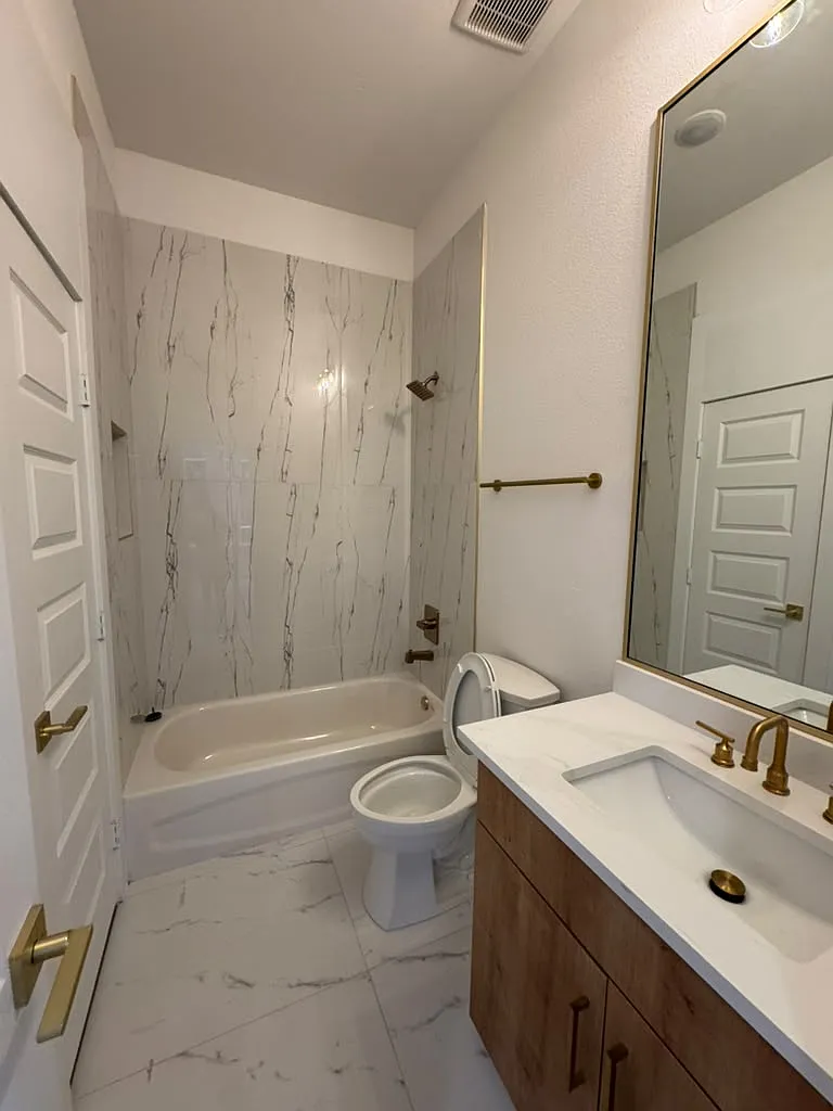 3 bed, 3.5 bath, 1869 sqft, $2,700 — Photo 4