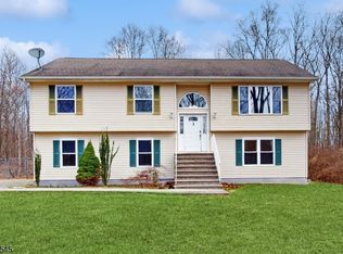 3 Foley Dr, Newton, NJ 07860