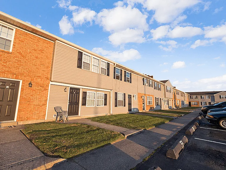 Huntley Ridge Townhomes — Photo 21
