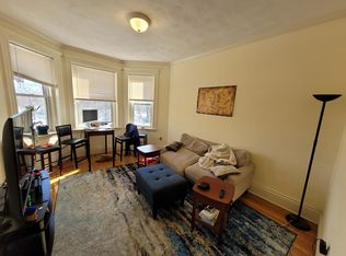 100 Queensberry St APT 11, Boston, MA 02215