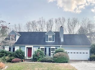 67 Beechwood Dr, Horse Shoe, NC 28742