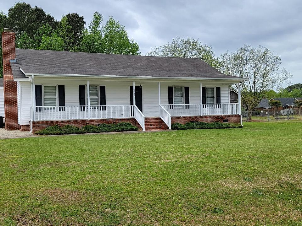 Front view...nice size porch.