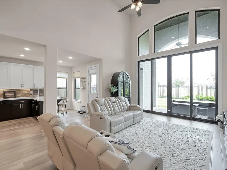 6718 Waxbill Rd — Photo 18