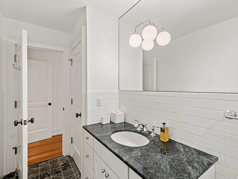 9 Blue Heron Way — Photo 24