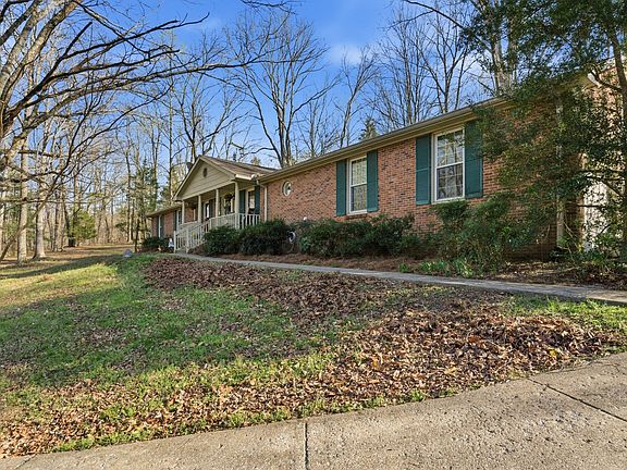 2nd image of 8073 Ridgewood Rd