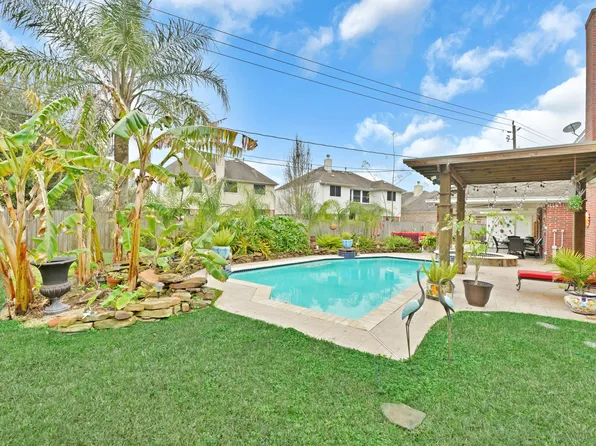 2313 Pin Hook Ct, Seabrook, TX 77586