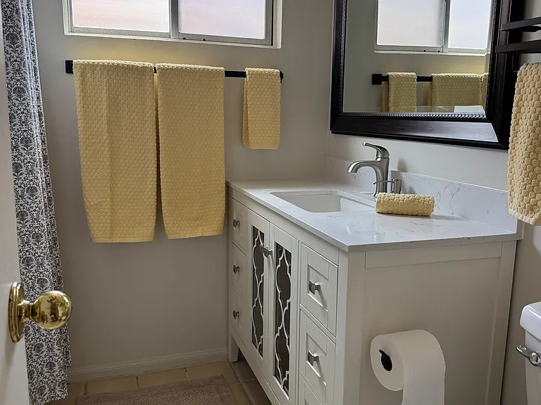 Private full bath for bedroom #2