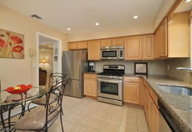 112 Preston Ave #1 — Photo 1
