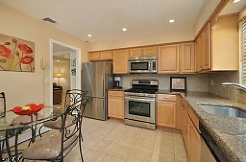 112 Preston Ave #1 Photo 1
