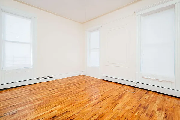 Rented by Nooklyn NYC LLC | media 8