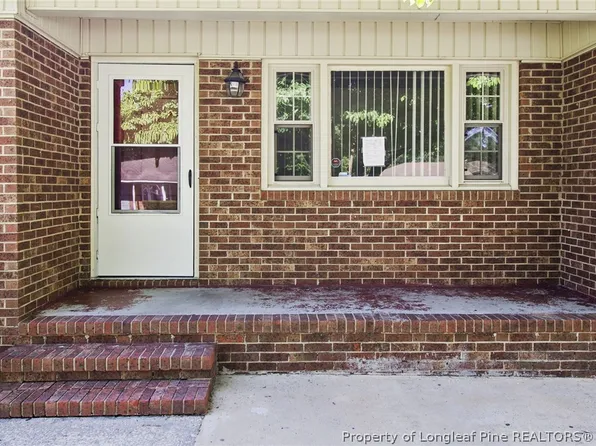 714 Bronco Ln, Fayetteville, NC 28303