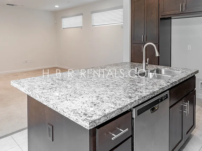 99 E Ramsey Dr — Photo 10
