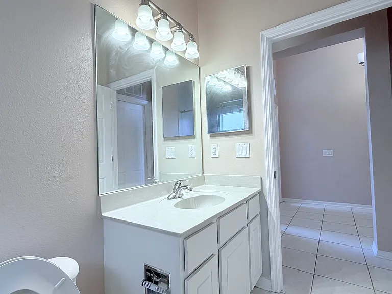 4712 Mapletree Loop — Photo 16