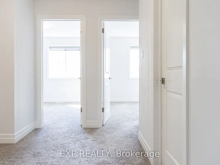 861 Edinburgh Dr — Photo 14