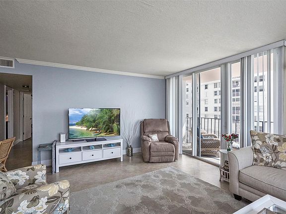 5th image of 101 Briny Avenue #1712