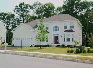 2997 Honeymead Rd, Downingtown, PA 19335