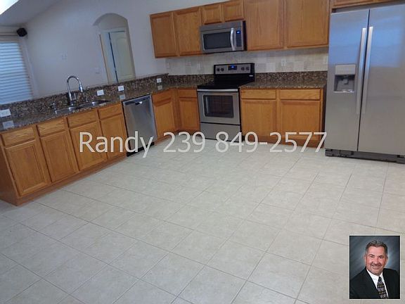 4th image of 3526 SW 17th Ave