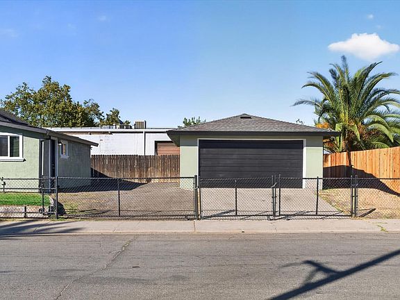 2nd image of 2800 Del Paso Blvd