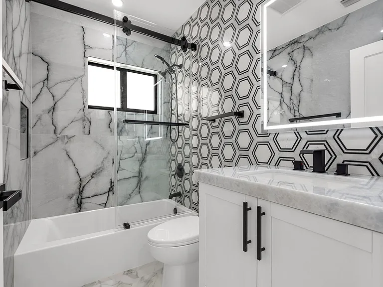 294 Saint Thomas Ave — Photo 33
