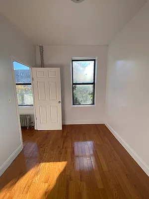 Rented by Houses of New York Realty LLC | media 23