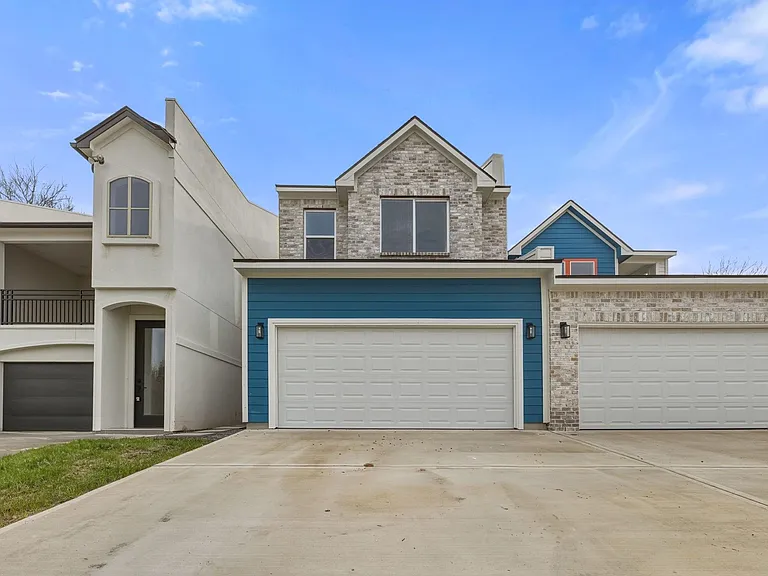 117 Capetown Ln — Photo 1