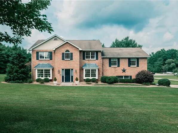 864 Centennial Dr, Indiana, PA 15701