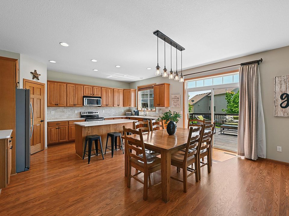 1st image of 4675 Lark Ct NE
