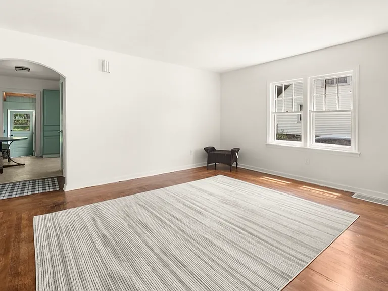 259 Jackson St — Photo 6