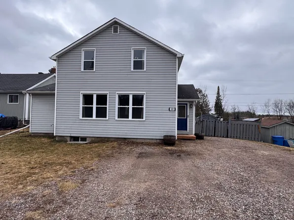 387 Main St, Powassan, ON P0H 1Z0