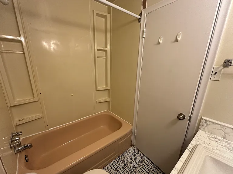 286 Wilbrod St — Photo 14