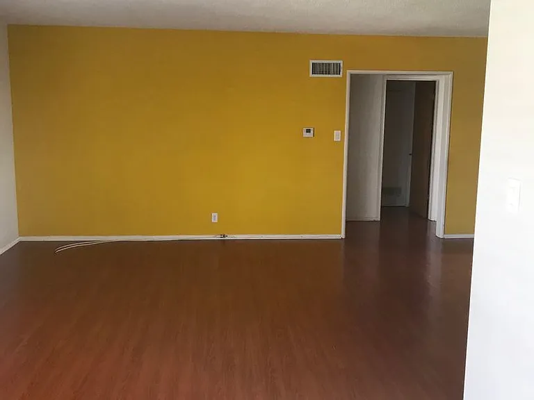 5008 W 58th Pl — Photo 17