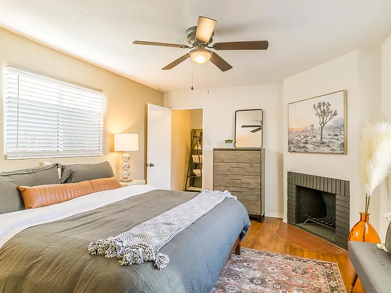 304 Harvard Dr SE #2 — Photo 4
