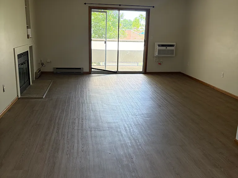 3465 Lochwood Dr #H36 — Photo 12