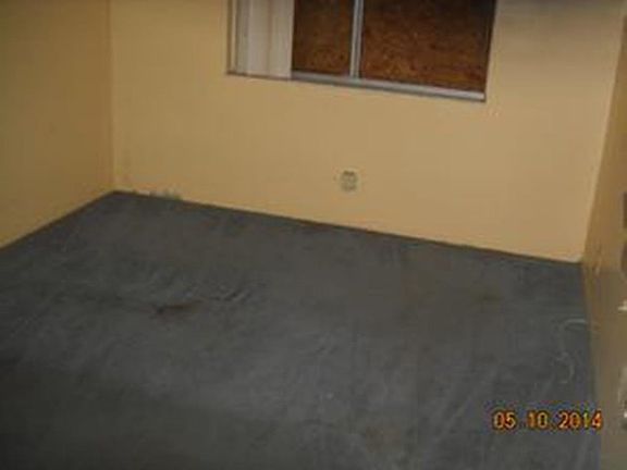 4th image of 4720 Orleans Ct APT A
