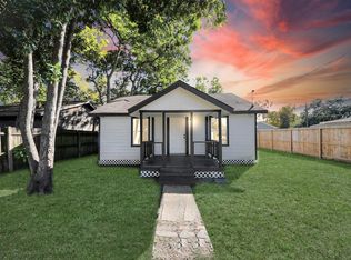 3206 Melbourne St, Houston, TX 77026