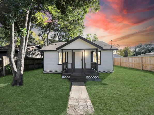 3206 Melbourne St, Houston, TX 77026