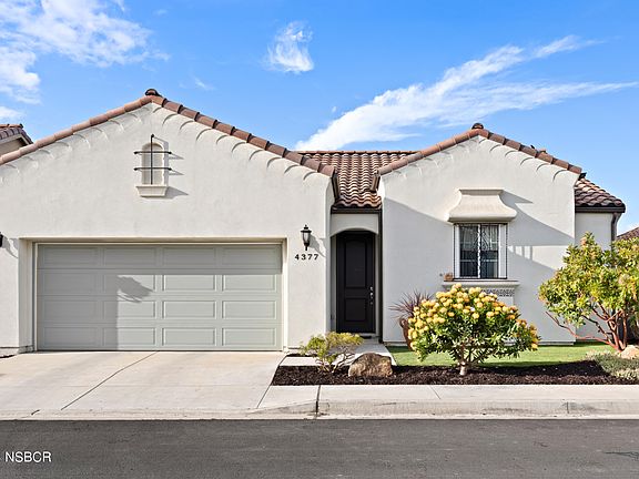 3rd image of 4377 Hacienda Dr