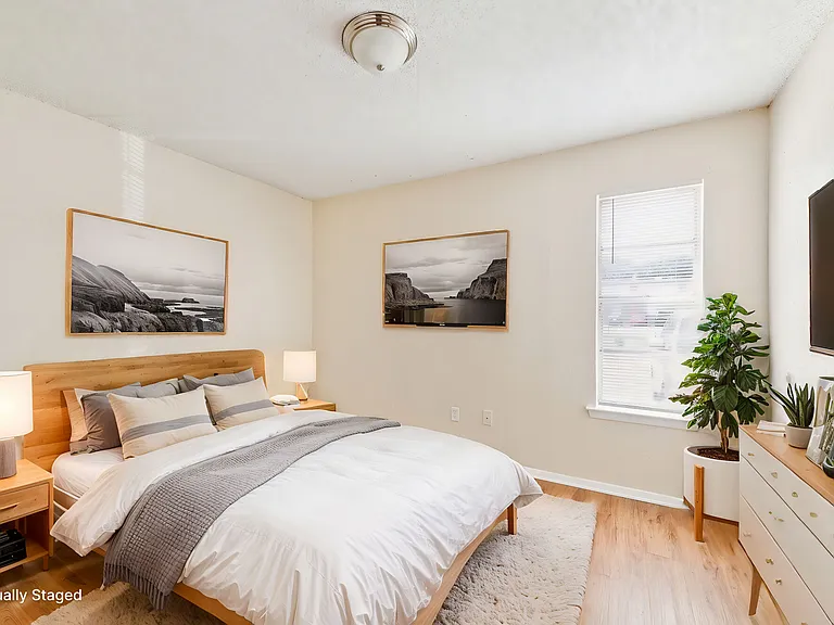 Bear Creek Apartments — Photo 5
