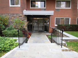 372 Central Park Ave APT 4G, Scarsdale, NY 10583
