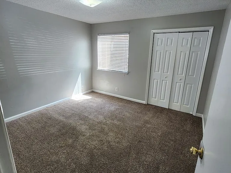 910 Brett Dr #129 — Photo 14
