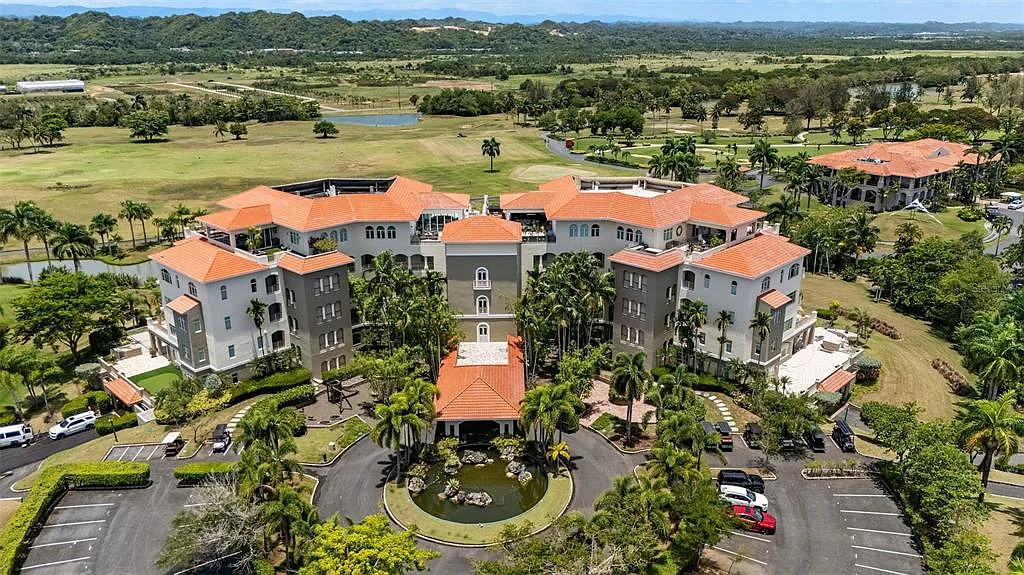 500 Plantation Village Dr — Photo 2
